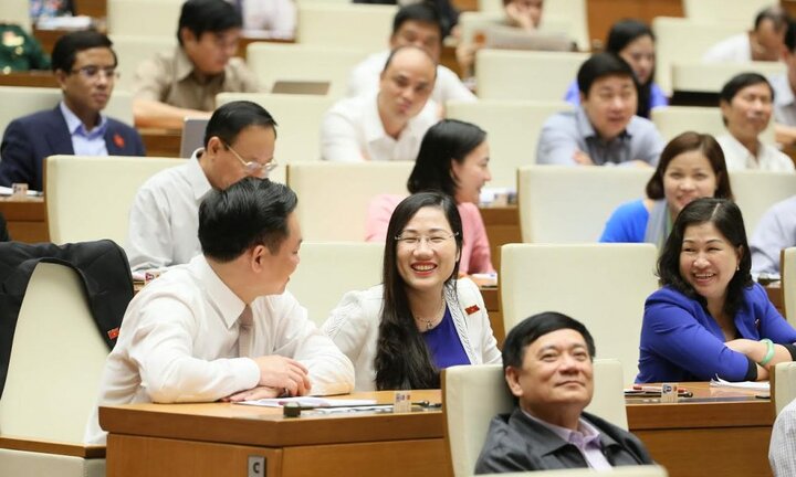 Bốn bộ trưởng nào sẽ trả lời chất vấn Quốc hội trong 3 ngày?