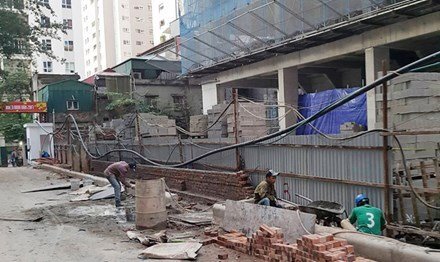 Hàng loạt công trình xây dựng sai phép: Phạt để cho... tồn tại