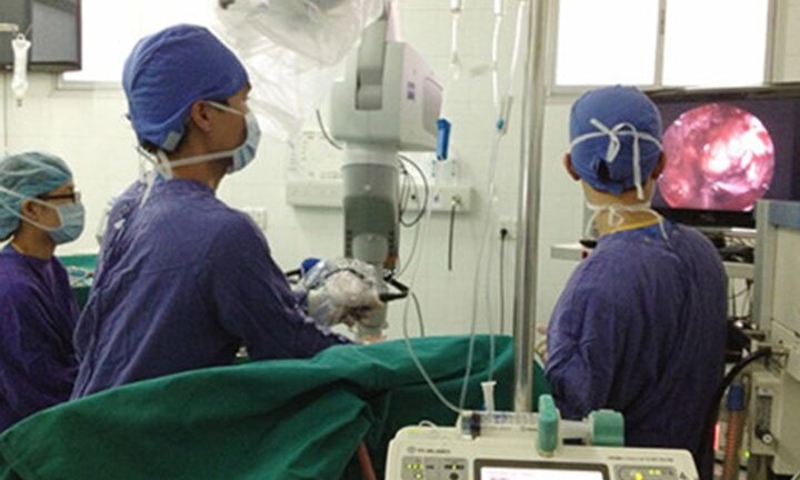 Hà Nội: Phẫu thuật thành công bé 8 tuổi bị phình động mạch khổng lồ hiếm gặp