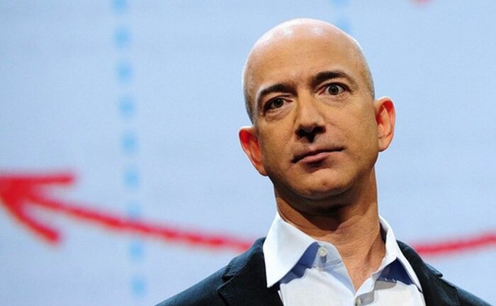 Amazon mua lại Whole Foods, CEO Jeff Bezos sắp soán ngôi người giàu nhất thế giới