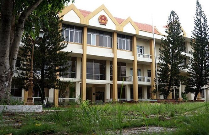 Một phụ nữ chi hơn 250 tỷ mua 4 trụ sở công vụ cũ ở Bình Dương