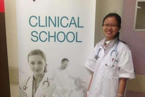 Tài năng vượt trội, cô gái 19 tuổi trở thành bác sĩ trẻ nhất Malaysia
