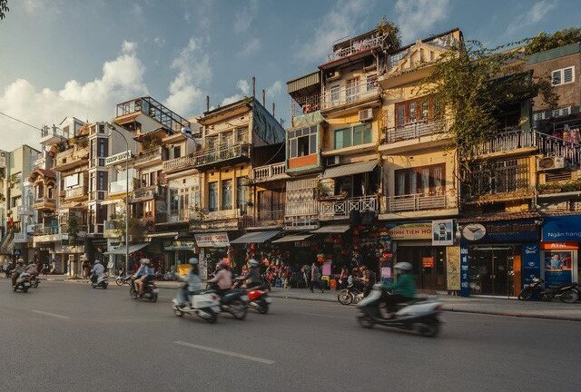 'Xe ôm công nghệ' của Mai Linh tung ra mức cước tương đương Uber, Grab