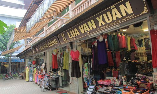 Bê bối Khai Silk: Lụa Trung Quốc được bán la liệt ở làng nghề Vạn Phúc, phố cổ Hà Nội