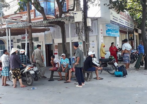 Đang truyền dịch, cụ bà 94 tuổi chết bất ngờ