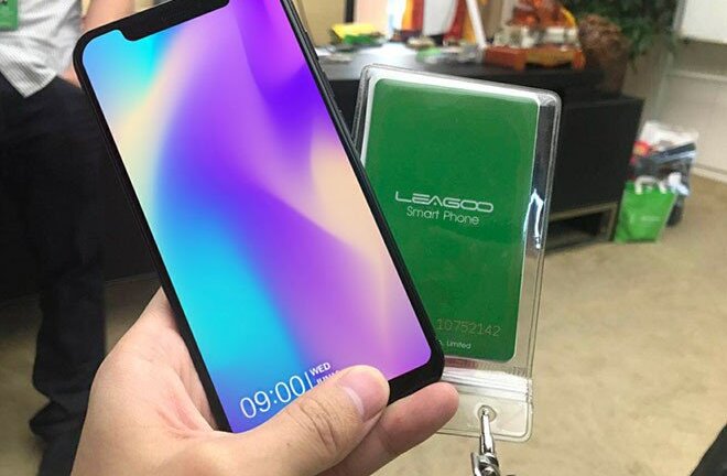 'iPhone X' giá rẻ chạy Android xuất hiện ở Trung Quốc