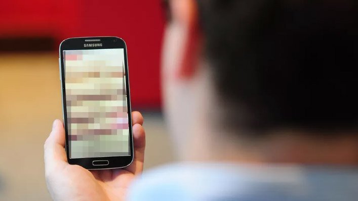 Lý do người dùng không nên xem phim 'nóng' trên máy Android