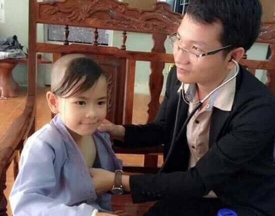 Bài trừ kháng sinh và thuốc hạ sốt: Bố mẹ đang gây nguy hại cho con