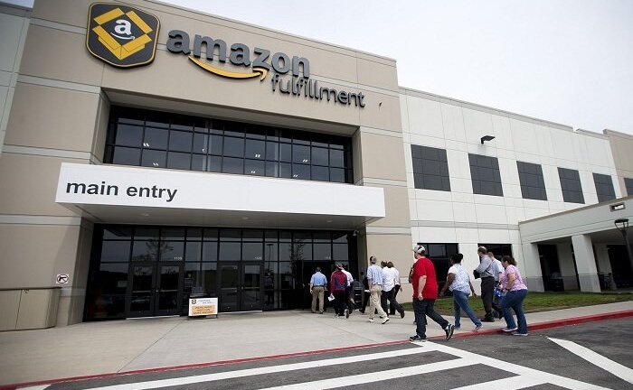 Cuộc soán ngôi ngoạn mục của Amazon ‘hất cẳng’ Microsoft, lọt top 3 doanh nghiệp lớn nhất nước Mỹ