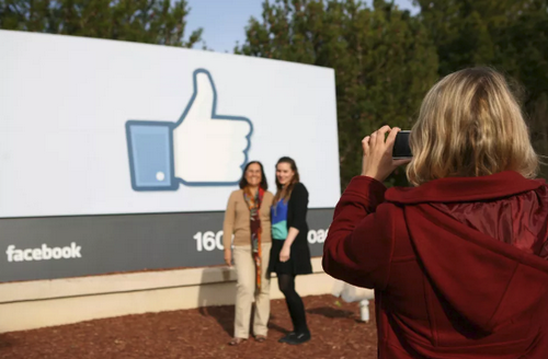 Facebook hạn chế 25 bạn bè trong bảng tin?