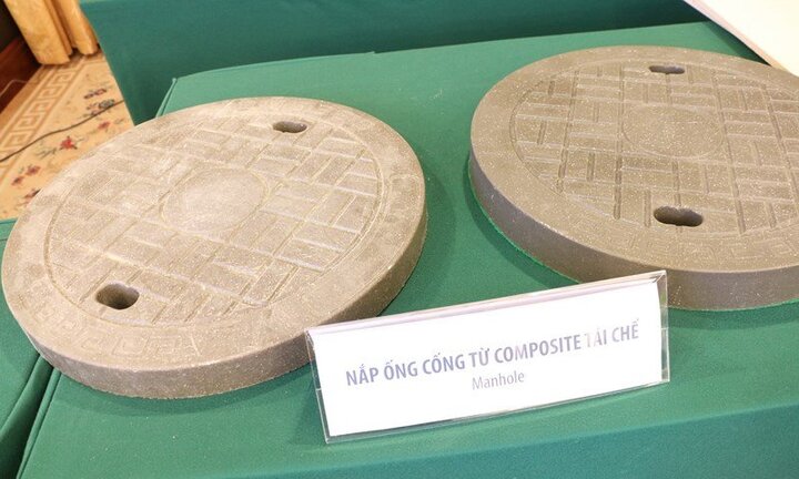 Mỹ xây nhà máy biến rác thành gạch, nắp cống tại Việt Nam