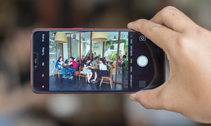 Oppo F7 sở hữu trí tuệ nhân tạo toàn diện từ selfie đẹp chân thực đến trải nghiệm thông minh