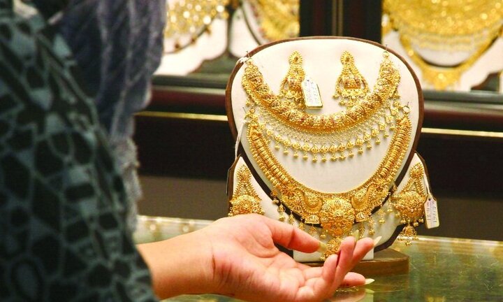 Giá vàng hôm nay 20/6: Chìm nghỉm dưới đáy