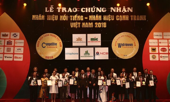 Cô Gái Hà Lan lọt Top 10 Nhãn hiệu nổi tiếng nhất Việt Nam 2018