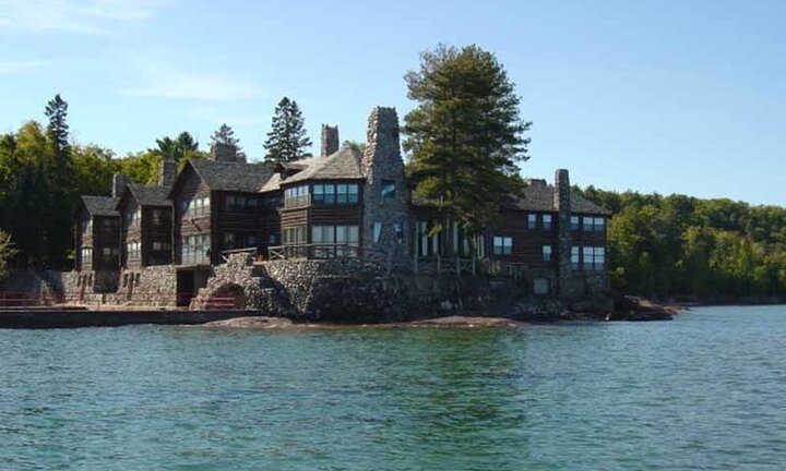 Cận cảnh biệt thự gỗ đồ sộ đắt nhất nước Mỹ ế chỏng chơ vì không ai mua