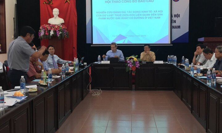 Áp thuế tiêu thụ đặc biệt với nước giải khát có đường: Có ảnh hưởng tiêu cực đến nền kinh tế?