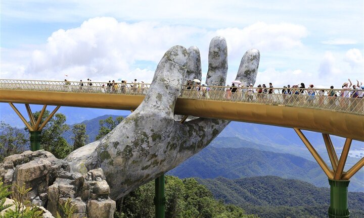 Cầu Vàng nổi danh trên thế giới qua trang web uy tín nhất về kiến trúc