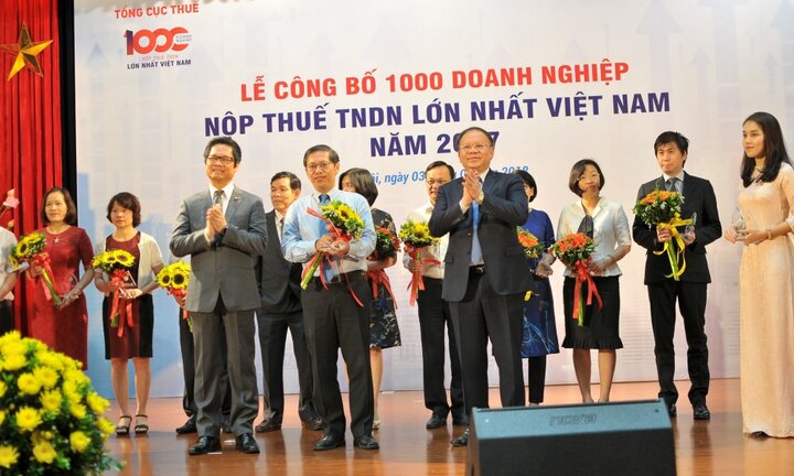 MobiFone lọt Top 15 doanh nghiệp nộp thuế lớn nhất Việt Nam 2017