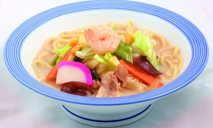 Khai trương nhà hàng Ringer Hut Trương Định