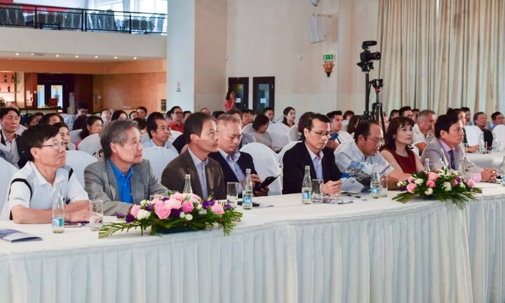 Kiều bào háo hức tham dự hội thảo về kỹ thuật đầu tư BĐS lần đầu được tổ chức tại Châu ÂU