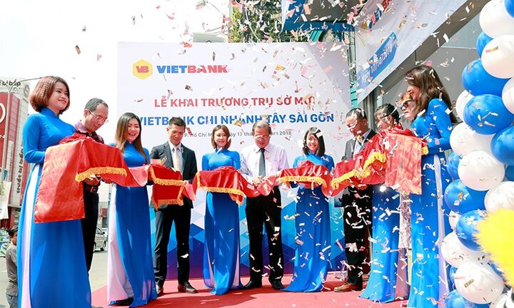 Vietbank liên tiếp khai trương hoạt động các trụ sở mới