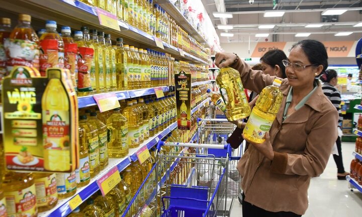 Co.opmart thứ 100 tổ chức nhiều chương trình khuyến mãi lớn hút khách hàng