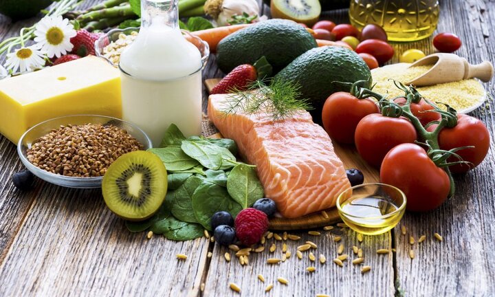 Làm sao bổ sung đủ dinh dưỡng khi bé không thích ăn cơm?