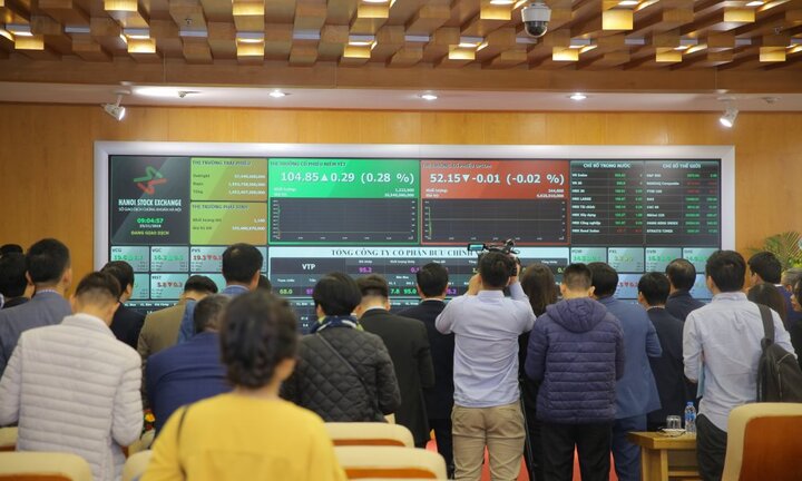 Viettel Post chào sàn UPCOM với giá 68.000 đồng/cổ phiếu