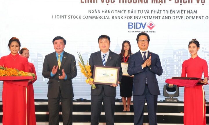 BIDV: Top 10 Doanh nghiệp bền vững 2018