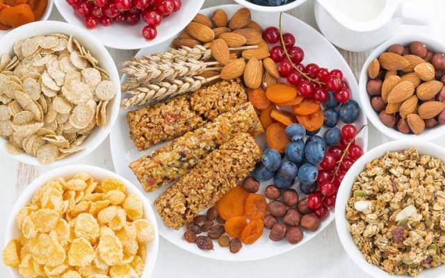 Lựa chọn bánh kẹo, thực phẩm an toàn trong dịp Tết