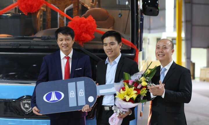 Thành viên tập đoàn BRG bàn giao 'Khách sạn di động' Haeco Limousine thứ 150