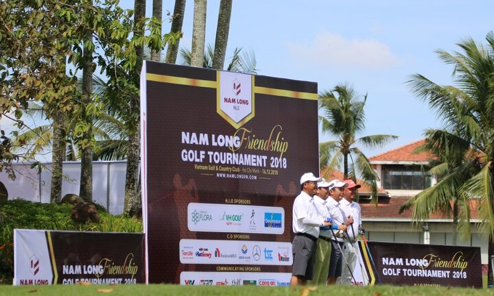 Nam Long Friendship Golf Tournament 2018 gây quỹ 'Swing for dreams' cho sinh viên nghèo hiếu học