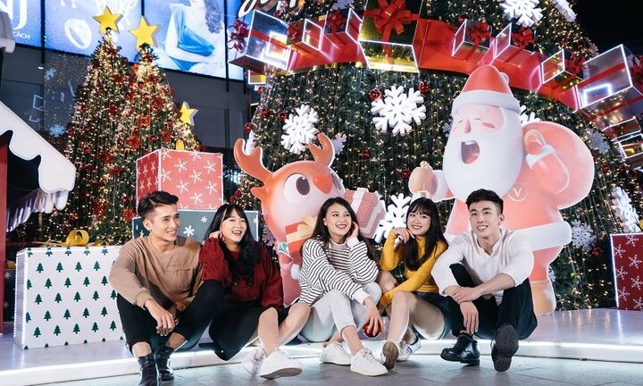 Có những góc chụp lung linh này, sợ gì Giáng Sinh không có ảnh check-in?