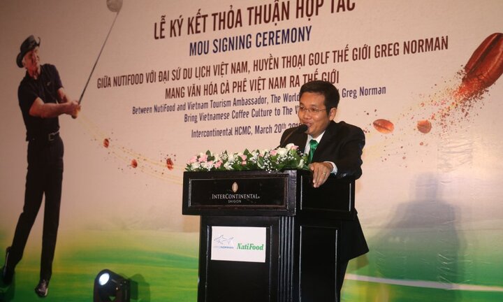 Nutifood hợp tác cùng huyền thoại Golf Greg Norman mang văn hóa cà phê Việt ra thế giới
