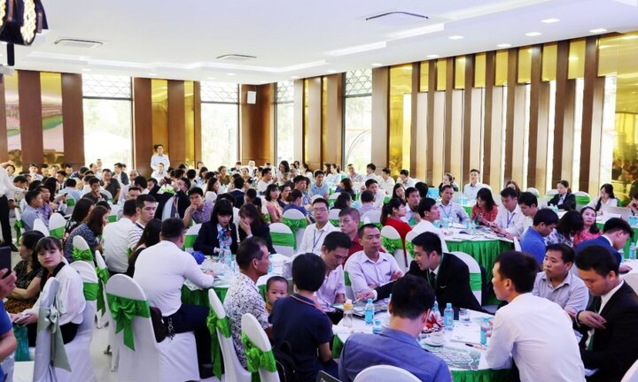 Him Lam Green Park tiếp tục hút khách tại sự kiện mở bán đợt 2