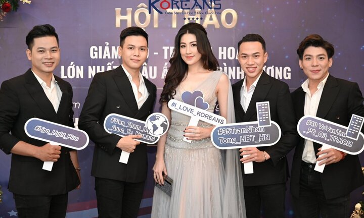 Á hậu Dương Tú Anh tái xuất tại Hội thảo giảm béo Lipo Light Plus