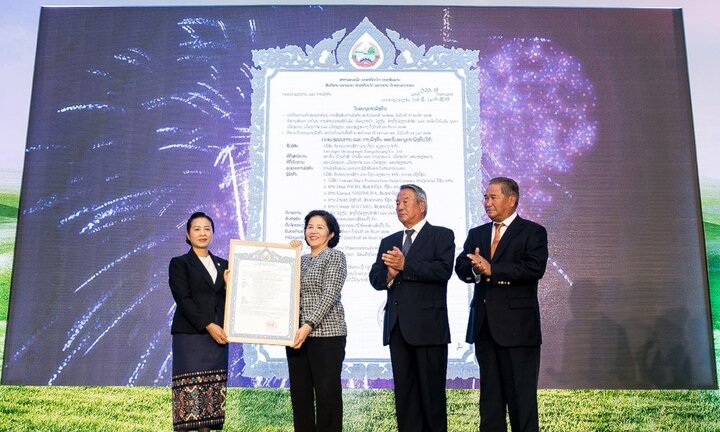 Vinamilk liên doanh với doanh nghiệp Lào và Nhật Bản khởi công xây dựng tổ hợp 'Resort' bò sữa organic quy mô 5.000ha tại Lào