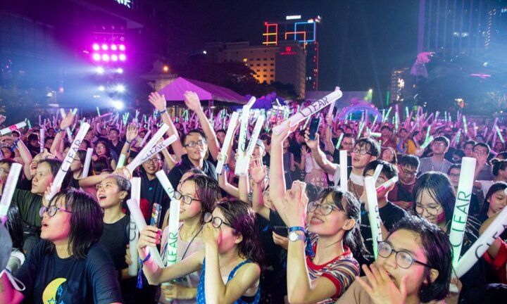 Bùng nổ hè sôi động cùng Yeah1 với chuỗi sự kiện thu hút hơn 35 ngàn người tham gia và loạt game hấp dẫn vừa ra mắt