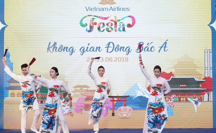 Cận cảnh không gian Đông Bắc Á tại Vietnam Airlines Festa tháng 6
