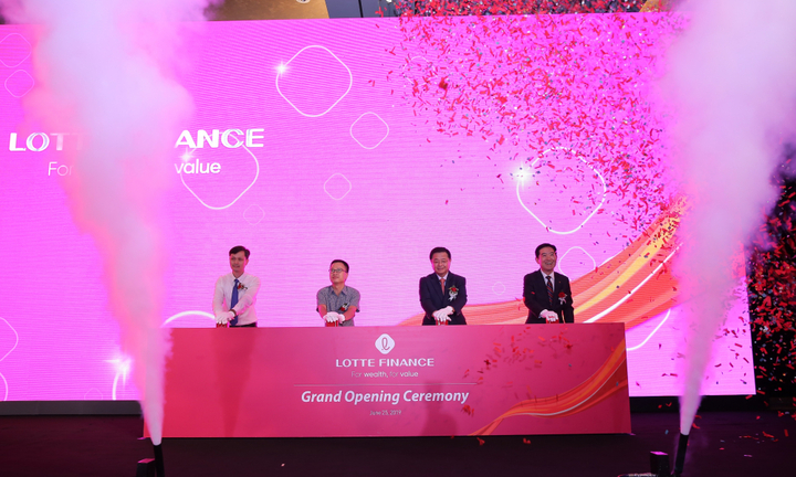 Công ty thẻ tín dụng đầu tiên của Hàn Quốc được phép hoạt động tại Việt Nam