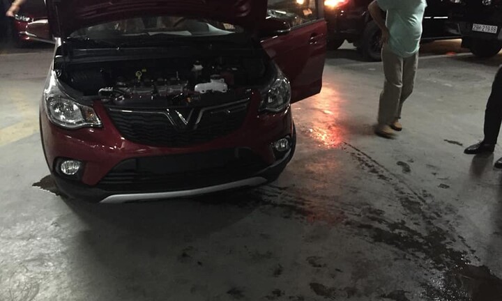 Sự thật vụ khách hàng tố VinFast Fadil chảy dầu