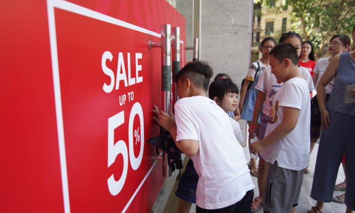 Các thương hiệu Việt nâng mức giảm giá vượt ngưỡng 50% tại Vincom Red Sale 2019