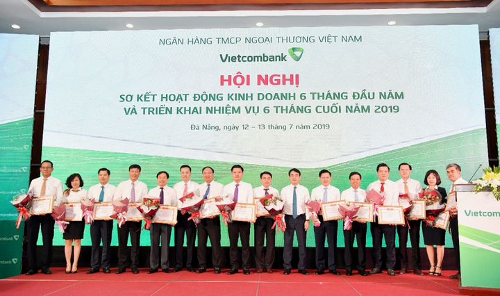 Vietcombank tổ chức Hội nghị sơ kết hoạt động kinh doanh 6 tháng đầu năm và triển khai nhiệm vụ kinh doanh 6 tháng cuối năm 2019