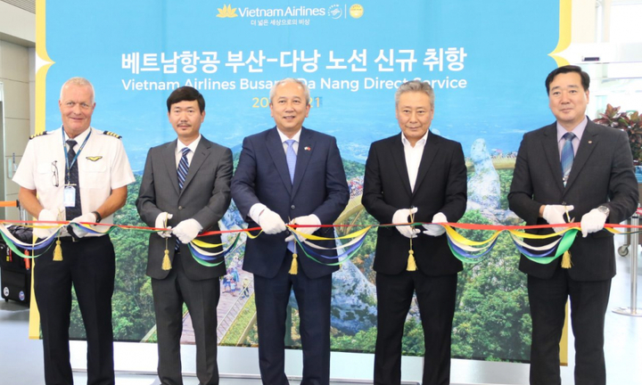 Vietnam Airlines khai trương đường bay Busan – Đà Nẵng