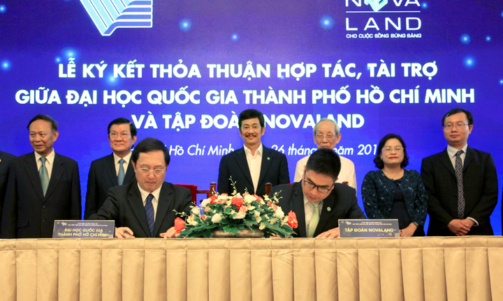 Quỹ phát triển Đại học Quốc gia TP.HCM tiếp nhận 10 tỷ đồng tài trợ từ Tập đoàn Novaland
