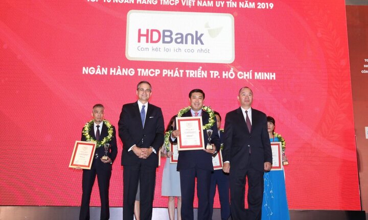 HDBank lọt top 6 ngân hàng TMCP tư nhân uy tín nhất năm 2019