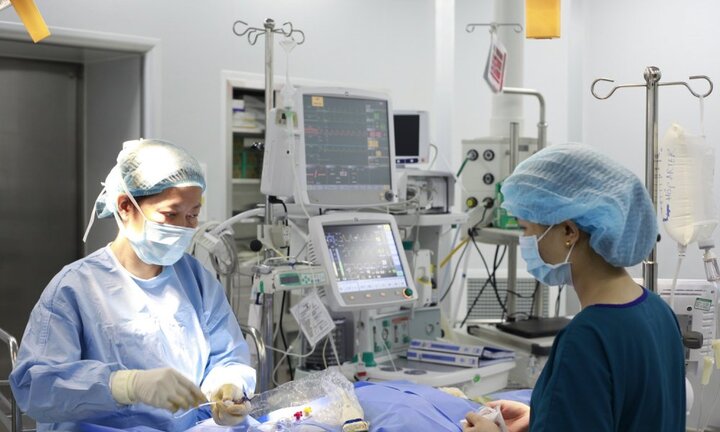 Đặt stent mạch vành, không lo 'đội' chi phí