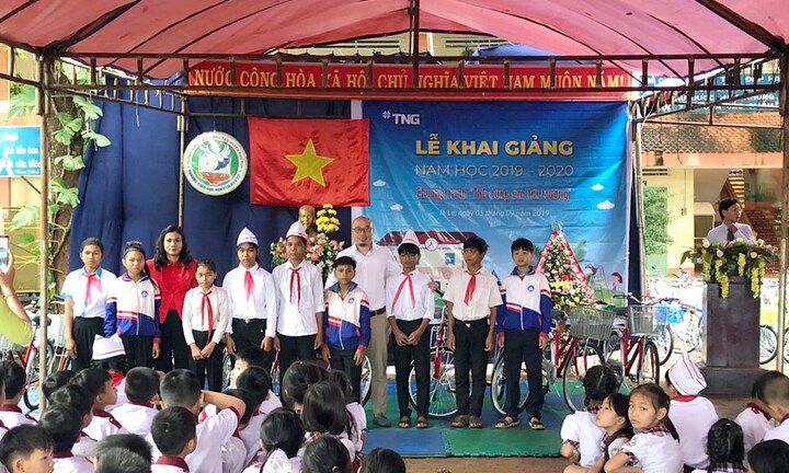 Tập đoàn TNG Holdings Vietnam trao tặng 110 xe đạp cho học sinh nghèo tại Gia Lai, Kon Tum
