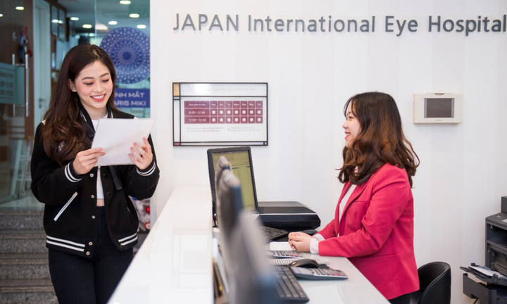Bệnh viện mắt quốc tế Nhật Bản đi đầu trong điều trị cận thị nặng