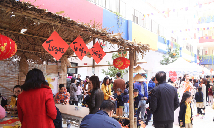 Khám phá hành trình tìm kiếm mạch nguồn khoa học